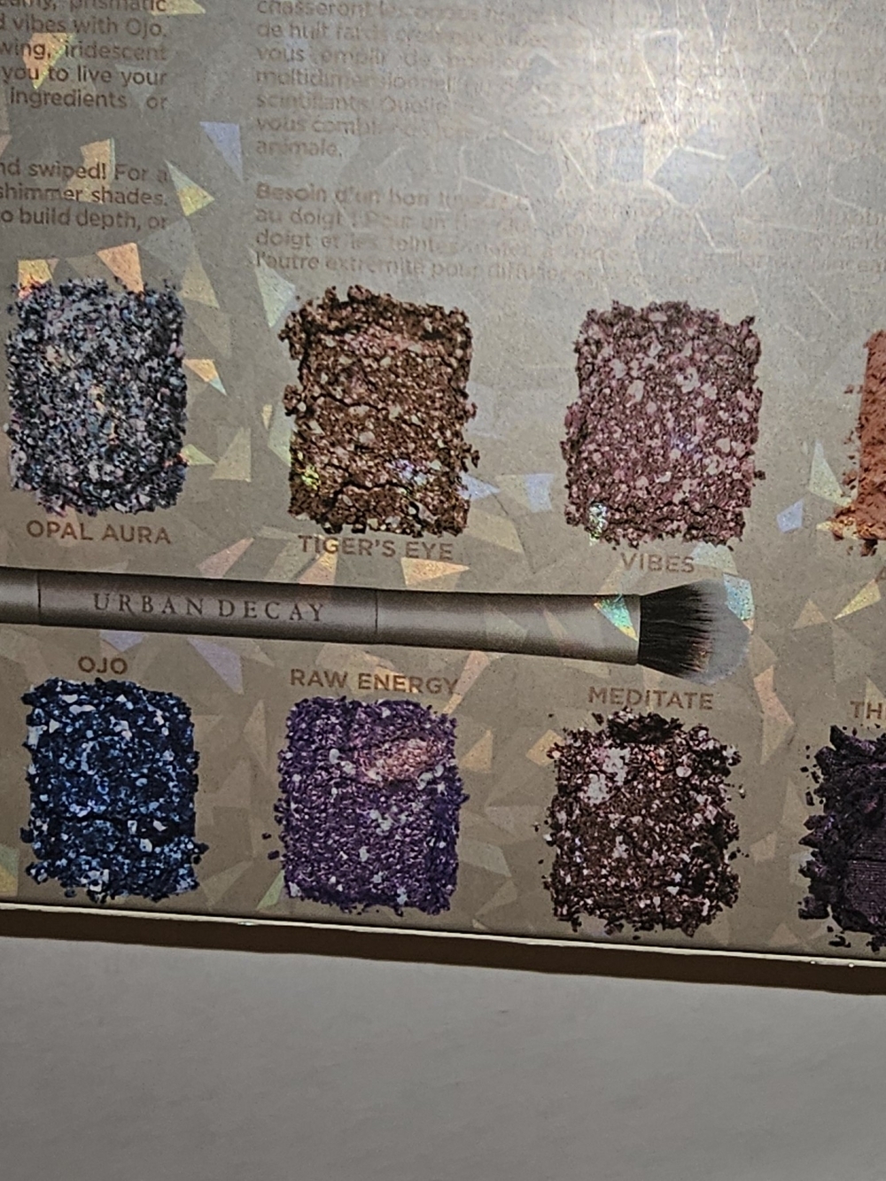 Urban Decay Stoned Vibes Holographic Eyeshadow Palette - Iridescent Purple - Picture 2 of 3